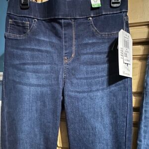 New Macy’s Celebrity Pink Junior’s Denim Jeggings
